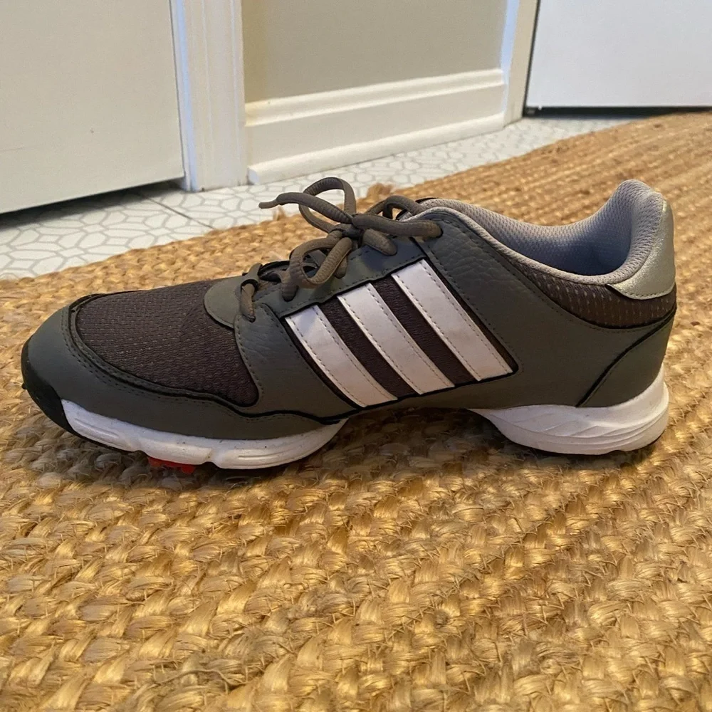 Adidas Men’s Grey Spiked Golf Shoes Size 8
